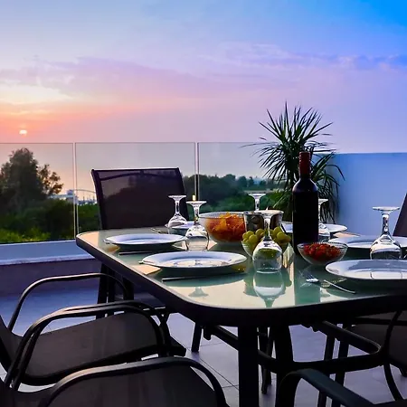 Sophia's Seaview Luxury