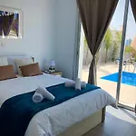 Sophia's Seaview Luxury