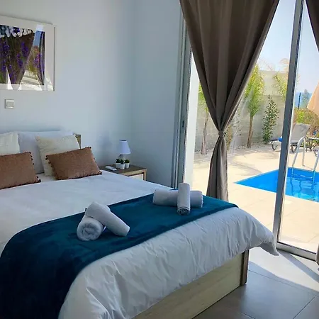 Sophia's Seaview Luxury