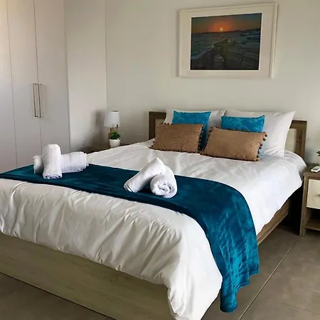 Vila Sophia's Seaview Luxury